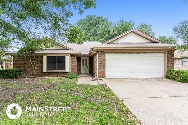 Building Photo - 744 Santa Fe Trail Rental
