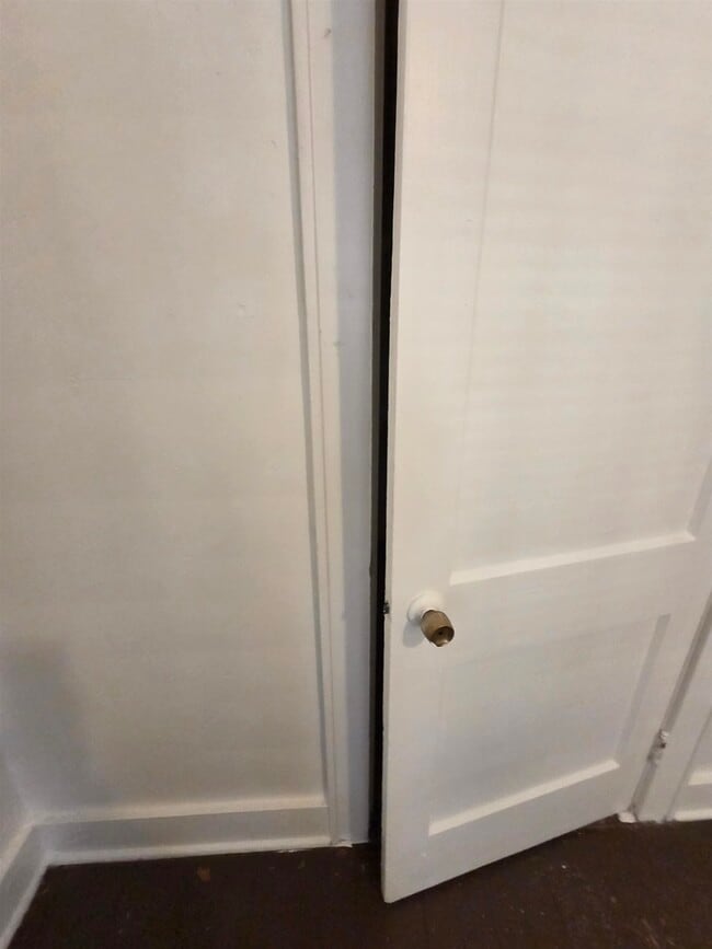 Photo - 1374 Rayner St