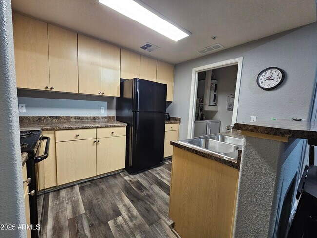 Photo - 18416 N Cave Creek Rd Unit 2013