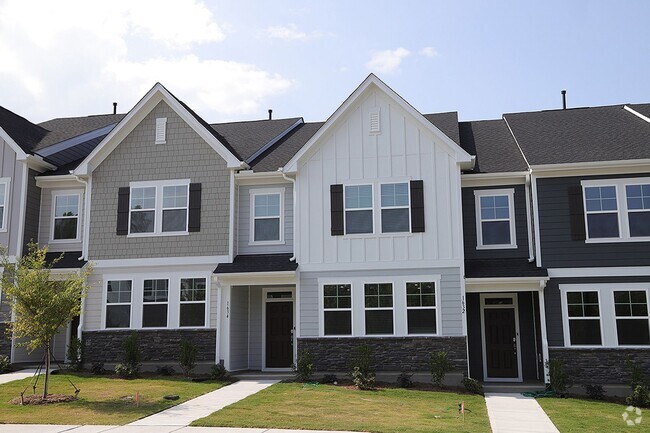 Building Photo - Beautiful 3 Bed+Bonus+2 Car Garage Townhom... Rental