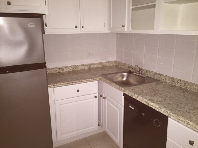 Photo - 3740 Inverrary Dr Unit 2C