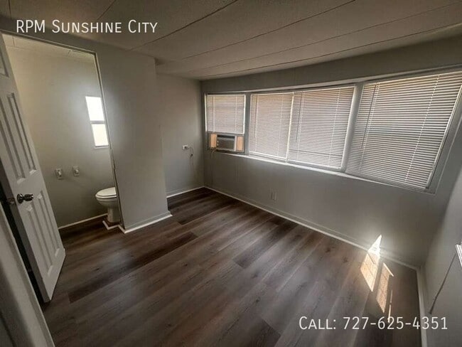 Photo - 710 S 50th St Unit 4