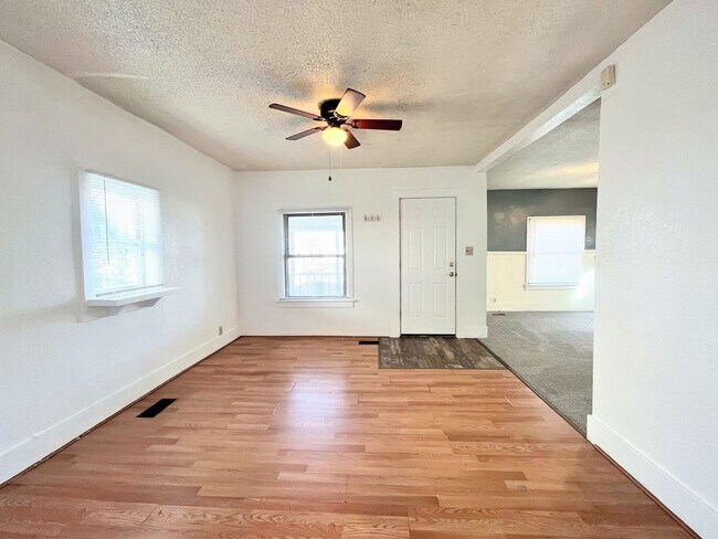 Photo - Cozy 2 Bedroom 1 Bath Home