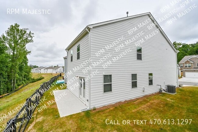 Photo - 853 Bentley Dr