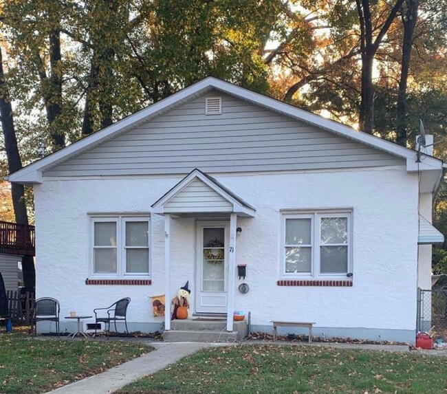 Photo - 71 5th St