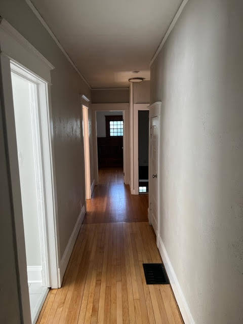 Photo - 607 Fulton St E