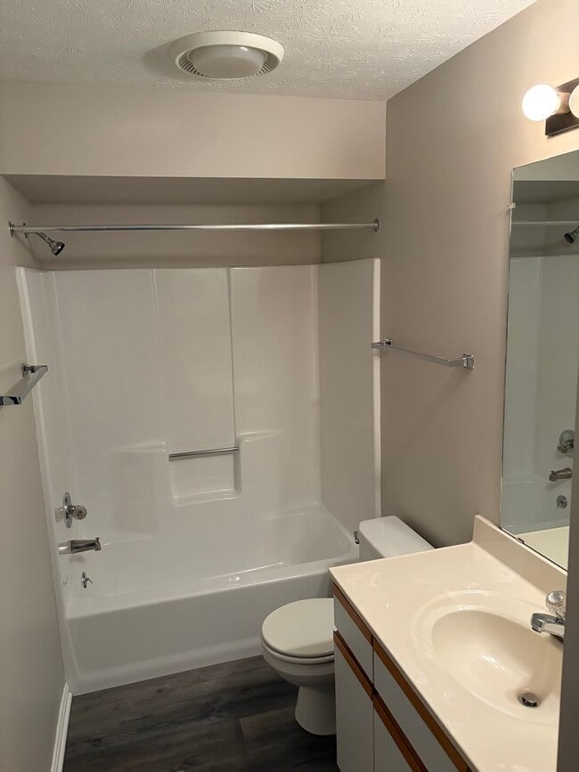 Photo - 3 Bedroom 2 Bath Condo