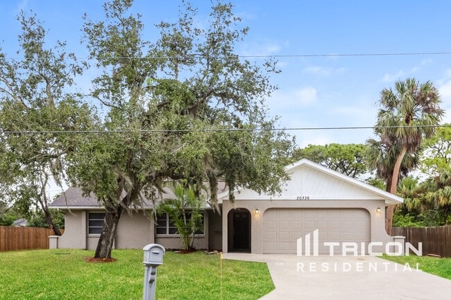 Photo - 20336 Peachland Blvd Casa
