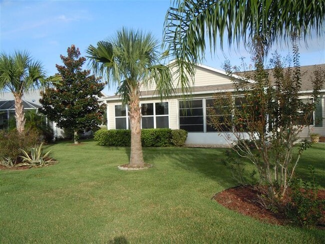 Photo - 2397 St George Ave