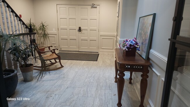 10B Heritage Dr Unit 10B