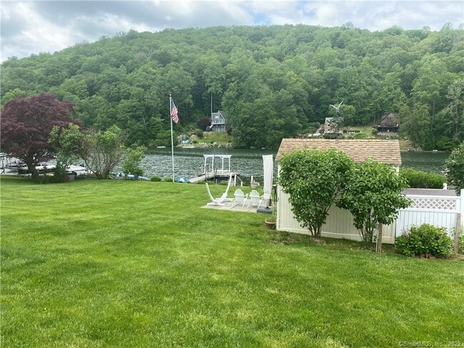 Photo - 17 Pinewood Shores