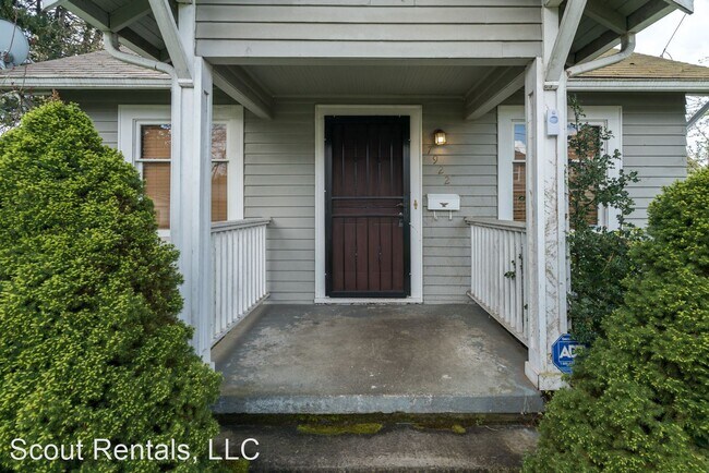 Photo - 2 br, 1 bath House - 7922 SE Schiller St