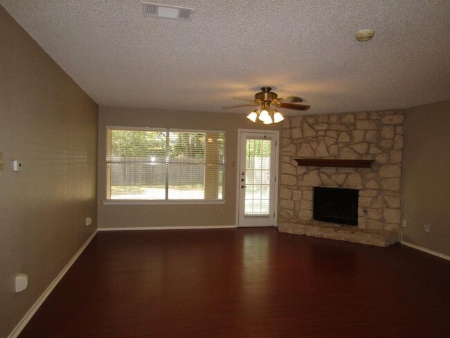 Building Photo - 7612 Islander Dr Rental