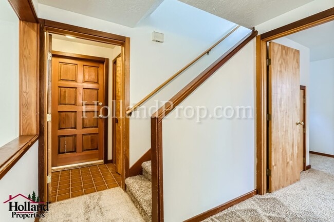Photo - Spacious 1-Bedroom Plus Bonus Room in Forest Grove! BEST PRICE $1,650!!!