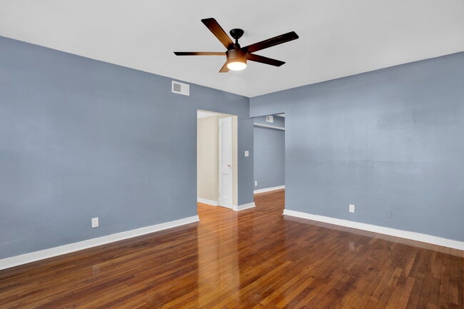 Photo - Stonewall Apartments