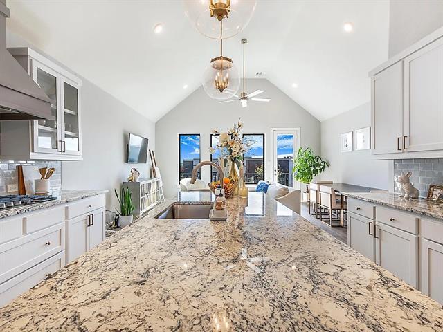 Building Photo - 2214 Rook Dr