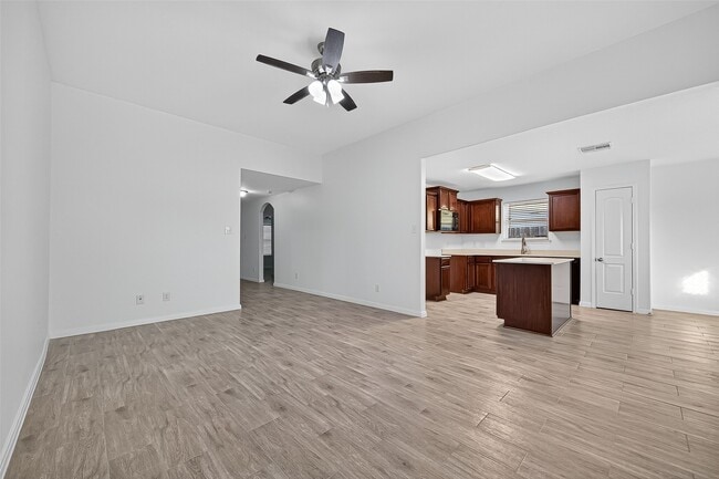 Photo - 6009 Cypress Ln