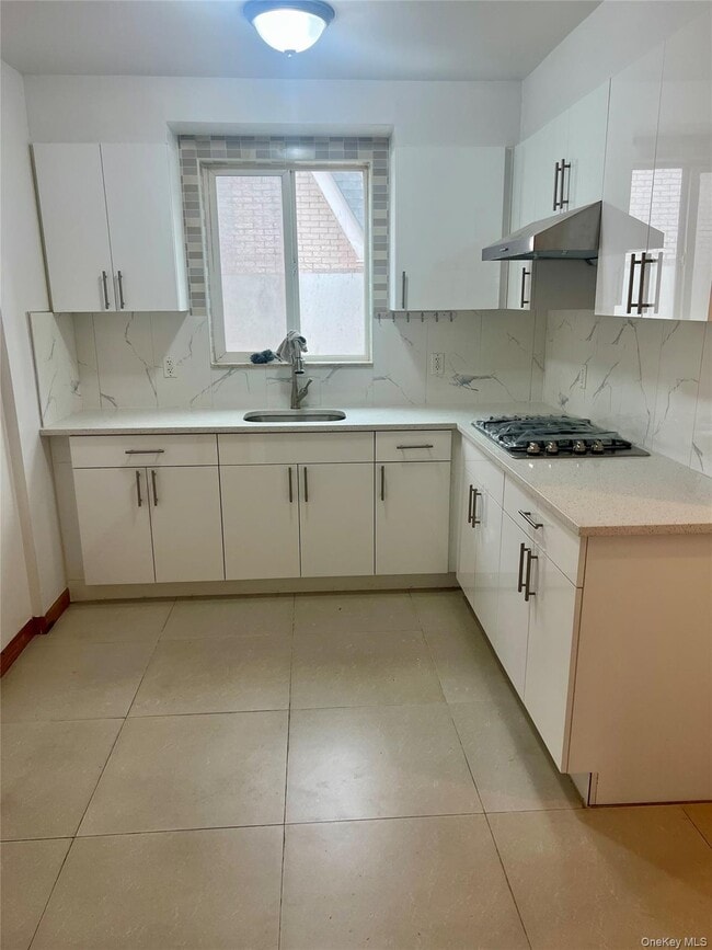 Building Photo - 148-42 59th Ave