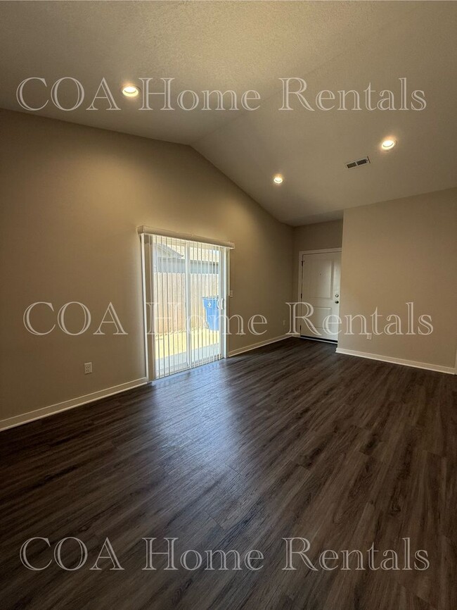 Photo - 13417 W Haskell Ct