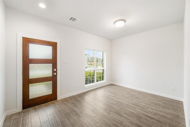 Photo - 770 Dewberry Rd