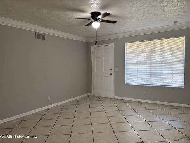 Photo - 7430 Jade Dr N