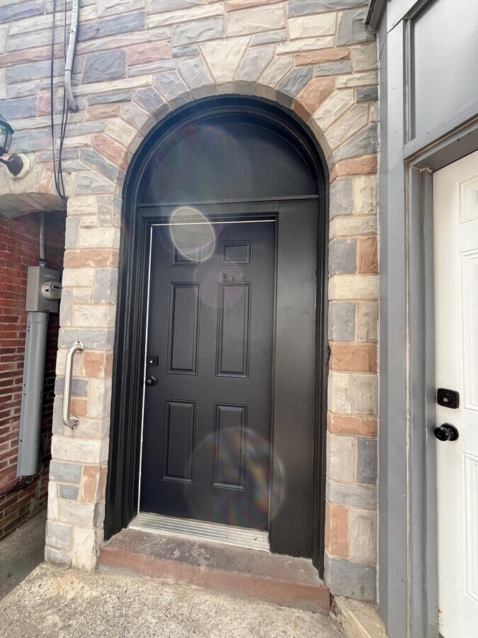 Photo - 652 Columbia Ave Townhome