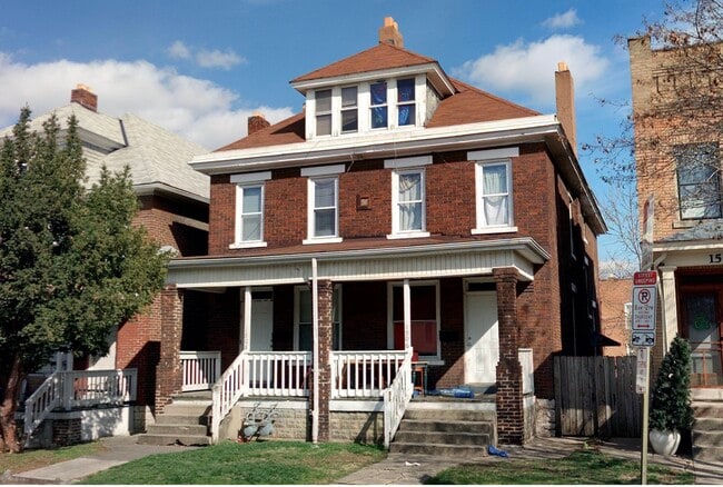 Building Photo - 1508 Summit St Rental