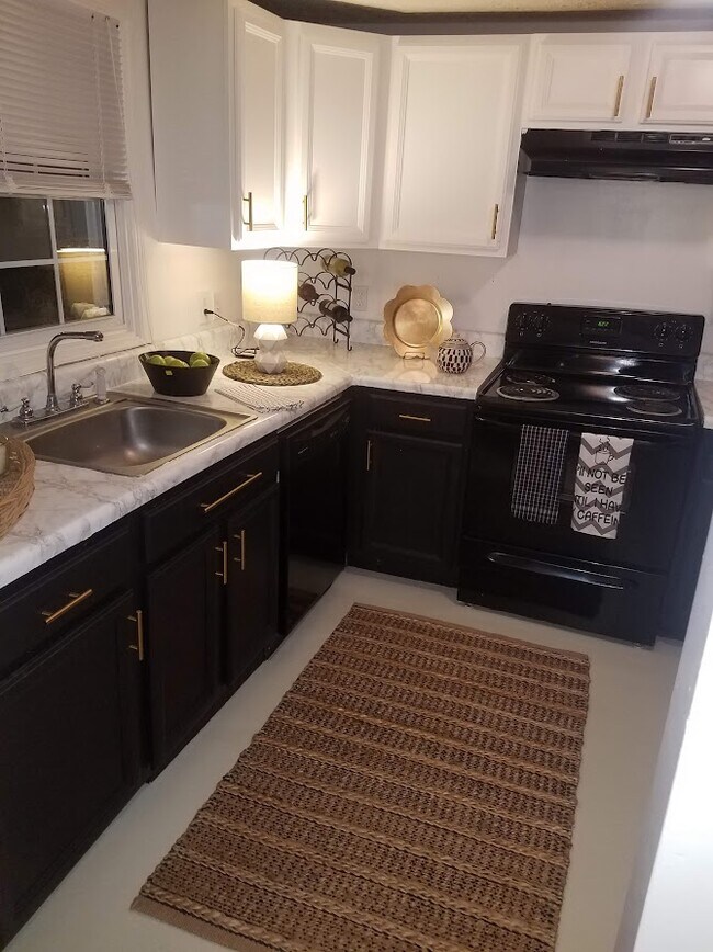 Photo - 2827 Brunswick Dr