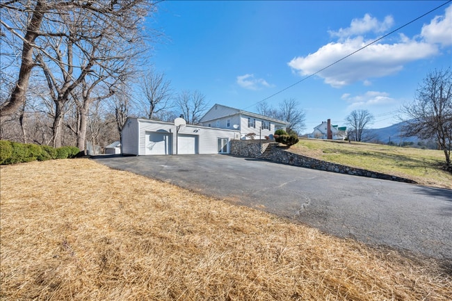 Photo - 3024 E Ruritan Rd