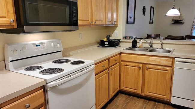 Photo - 5721 Bentgrass Dr