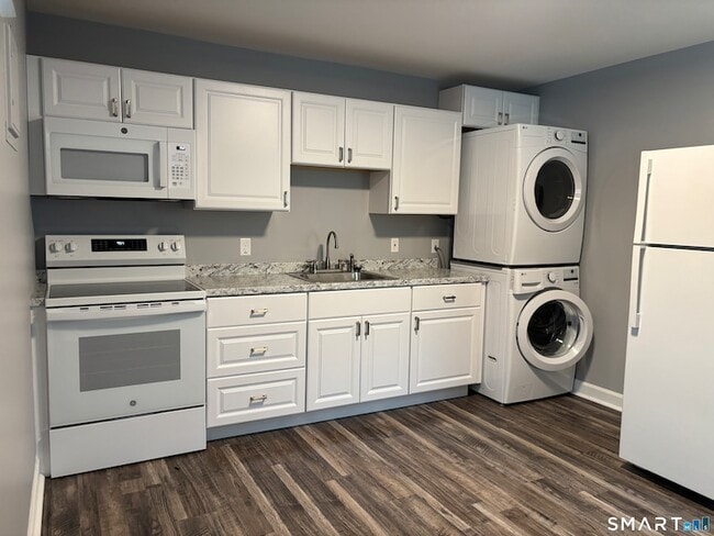 Photo - 142 Meridian St