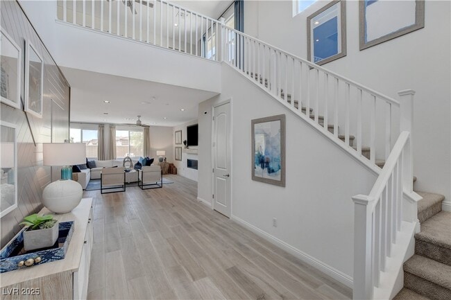 Photo - 1075 N Water St