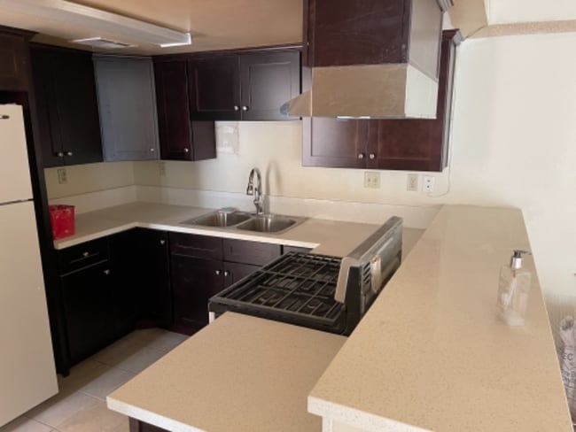 Photo - 343 W Lomita Ave Unidad 101