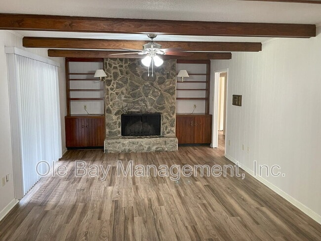 Photo - 613 Vaughn Dr N