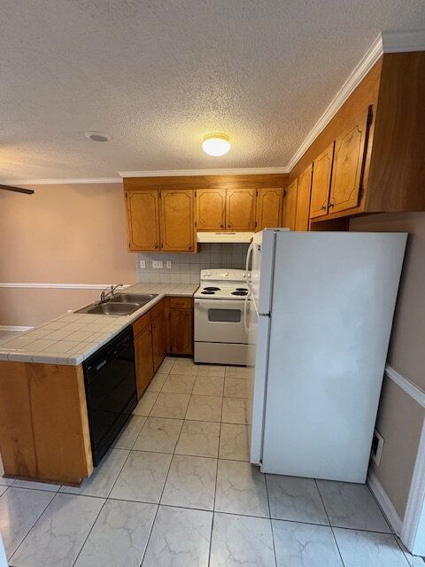 Photo - 3800 Sterling Pointe Dr