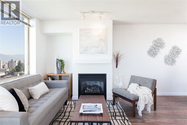 Photo - 1316 W 11th Ave