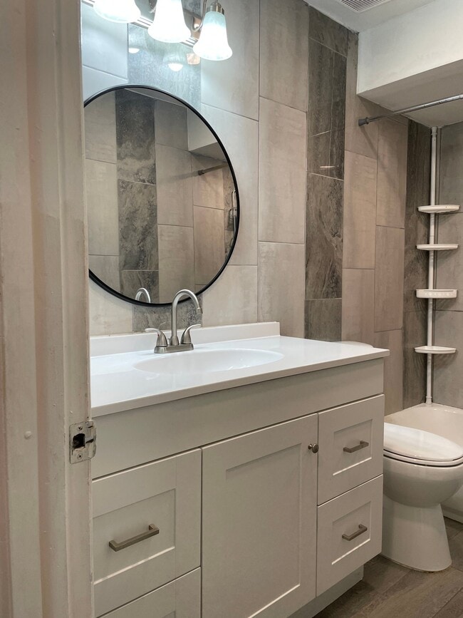 Photo - 11601 Valencia Dr Unit B