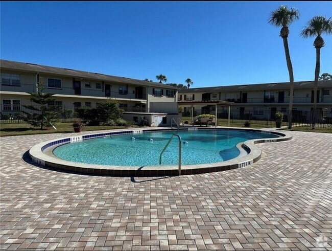 Building Photo - 5505 Hernandes Dr Unit 125 Rental