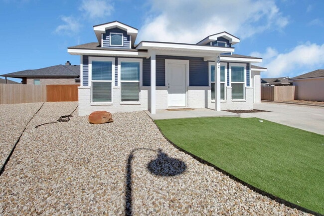 Photo - Wonderful 3 bed 2 bath 1 car garage in Harvest! Frenship School District!