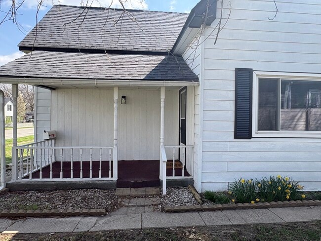 Photo - 645 Forest Ave