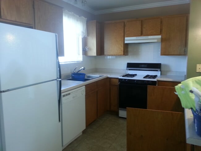 Photo - 2 Bed - 1.5 bath - Townhouse Living