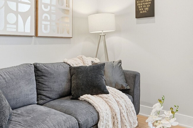 Photo - 6044 N Winthrop Ave Unit ID1377801P