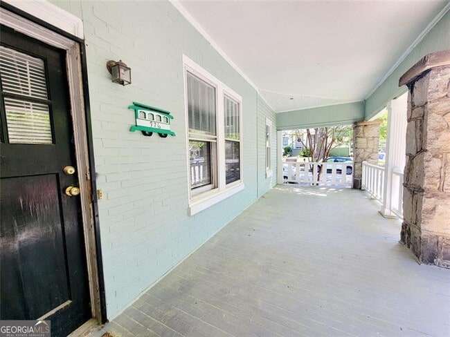 Photo - 976 Delaware Ave SE