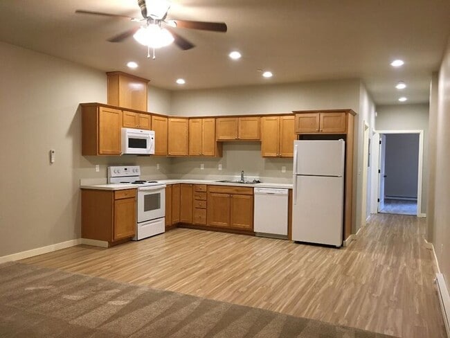 Photo - 502 SW Evergreen Ave Unit 102