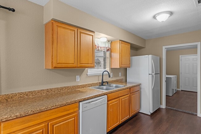 Photo - 12420 Mile Dr