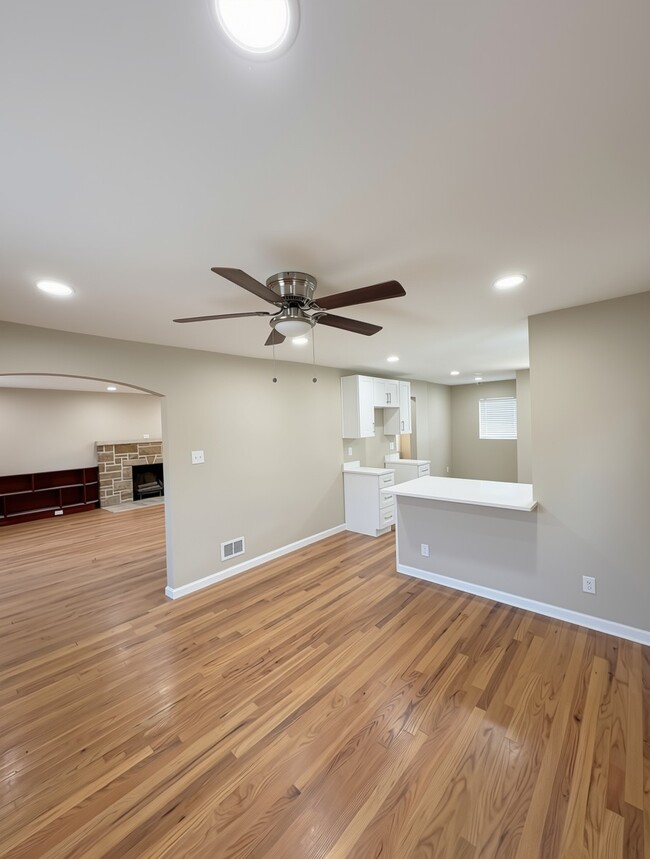 Photo - 5125 Highview Dr
