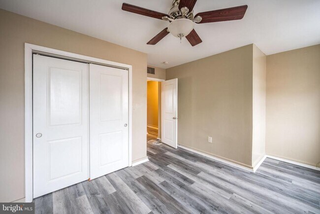 Photo - 2220 Fitzwater St Unit 2