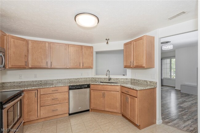 Photo - 26101 Village Ln Unidad 107