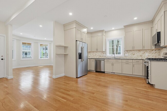 Photo - 53 Eddy St Unit 1