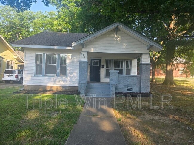 Photo - 609 N Morrill St